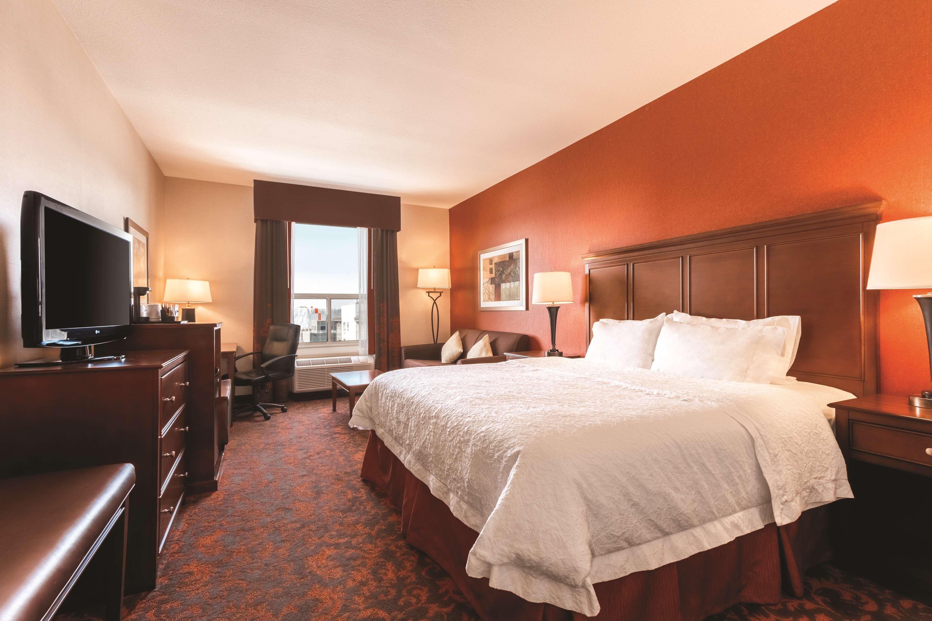 Hampton Inn By Hilton Edmonton South מראה חיצוני תמונה