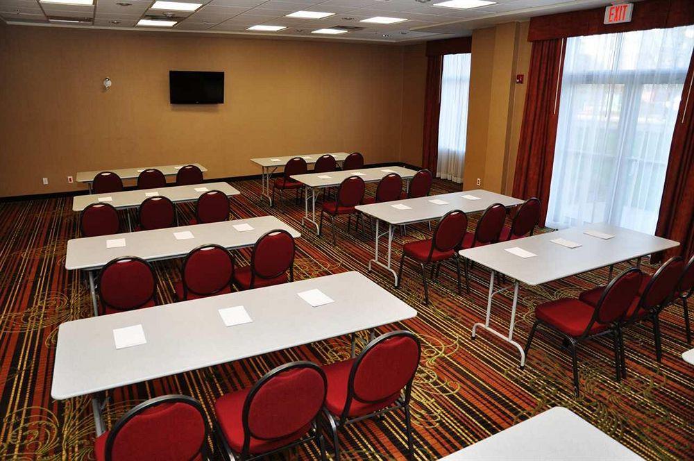 Hampton Inn By Hilton Edmonton South מראה חיצוני תמונה