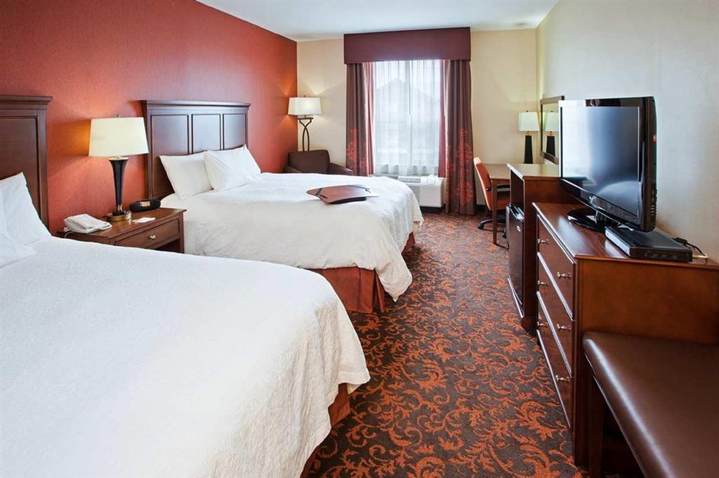 Hampton Inn By Hilton Edmonton South חדר תמונה